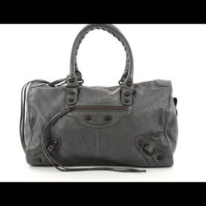 Balenciaga twiggy classic studs